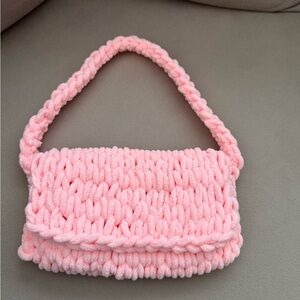 Handmade knit pink puffy shoulder bag #crochetbags